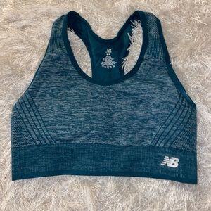 sports bra